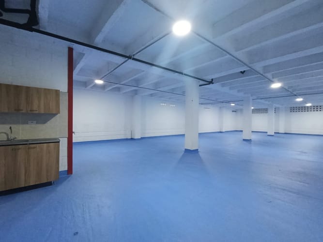 Bodega en arriendo en San Antonio De Prado, Medellín, 320 m² · foto 6 de 11