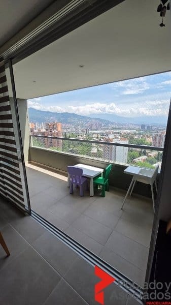 Apartamento de 3 alcobas en venta en Señorial, Envigado, 94 m² · foto 6 de 23