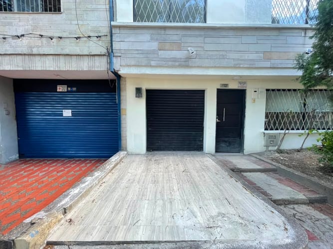 Local en arriendo en Laureles, Medellín, 24 m² · foto 8 de 10