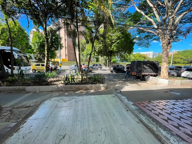 Local en arriendo en Laureles, Medellín, 24 m² · foto 10 de 10