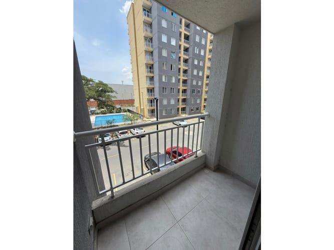 Apartamento de 2 alcobas en arriendo en Guabinas, Yumbo, 51 m² · foto 2 de 10
