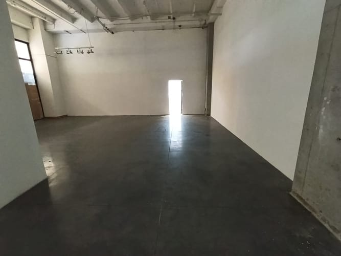 Local en arriendo en Caribe, Medellín, 57 m² · foto 3 de 9