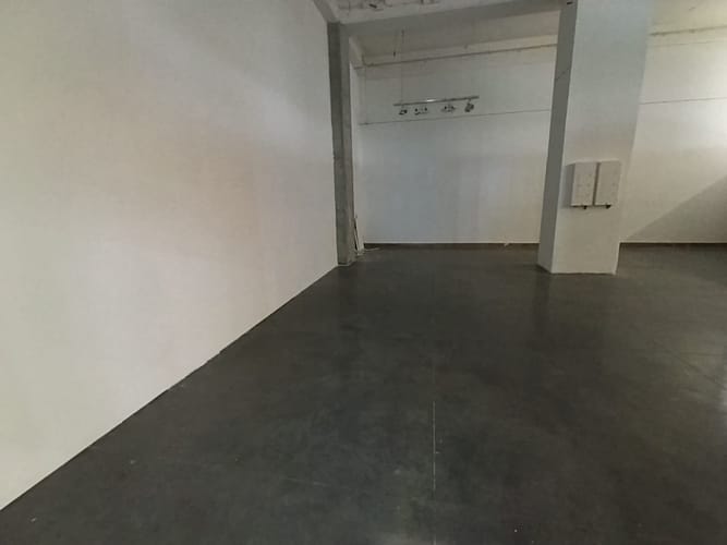 Local en arriendo en Caribe, Medellín, 57 m² · foto 4 de 9