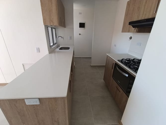 Apartamento de 3 alcobas en arriendo en Los Colegios, Rionegro, 105 m² · foto 3 de 17