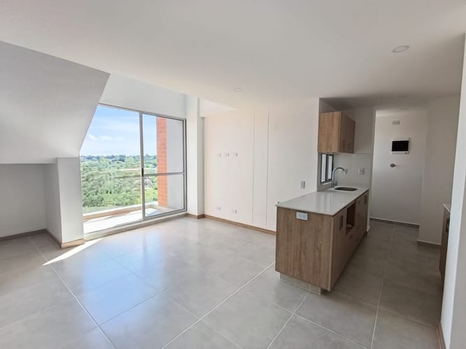 Apartamento de 3 alcobas en arriendo en Los Colegios, Rionegro, 105 m² · foto 5 de 17