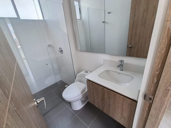 Apartamento de 3 alcobas en arriendo en Los Colegios, Rionegro, 105 m² · foto 10 de 17
