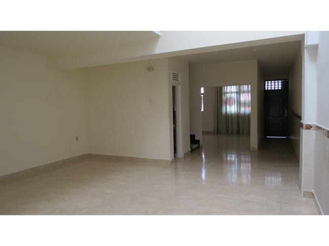 Casa de 4 alcobas en venta en Santa Teresita, Pereira, 300 m² · foto 2 de 20