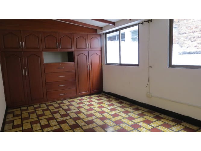 Casa de 4 alcobas en venta en Santa Teresita, Pereira, 300 m² · foto 12 de 20