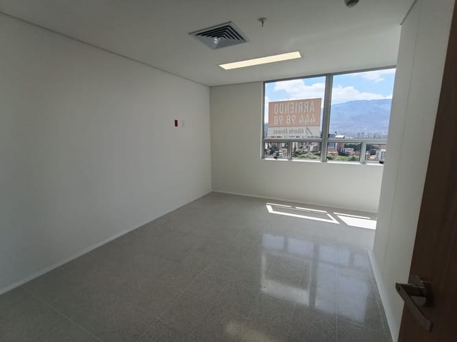 Consultorio en arriendo en Laureles, Medellín, 30 m² · foto 10 de 13