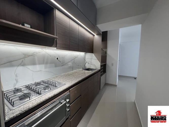 Apartamento de 3 alcobas en arriendo en La Cuenca, Envigado, 71 m² · foto 2 de 17