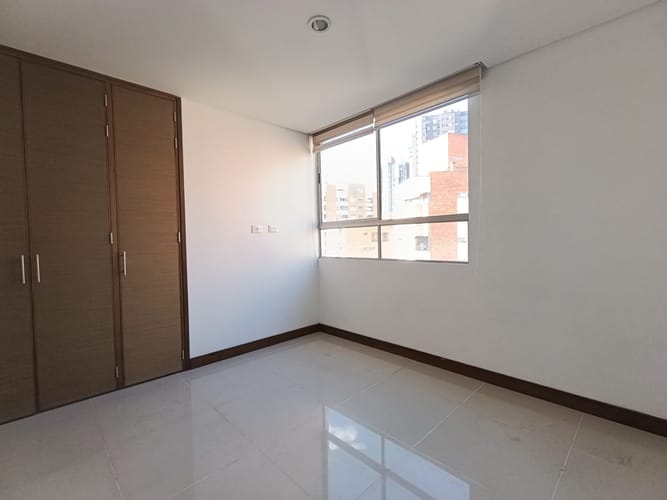 Apartamento de 3 alcobas en arriendo en El Poblado, Medellín, 140 m² · foto 10 de 18