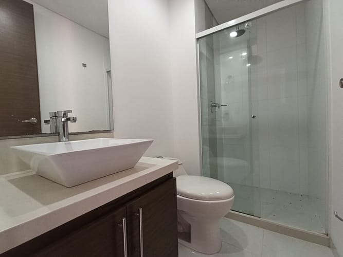 Apartamento de 3 alcobas en arriendo en El Poblado, Medellín, 140 m² · foto 12 de 18