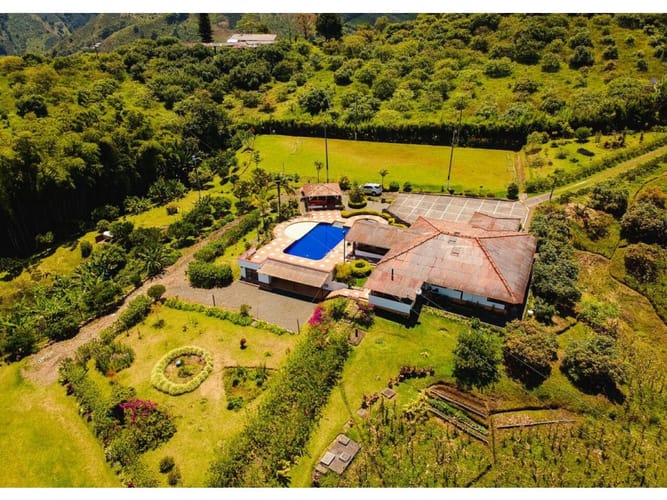 Finca en venta en El Jordan, Pereira, 450 m² · foto 5 de 24