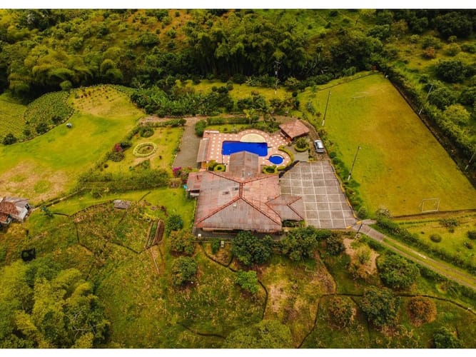 Finca en venta en El Jordan, Pereira, 450 m² · foto 7 de 24