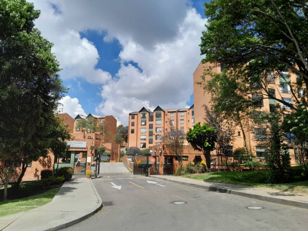 Apartamento en venta en Cerros De Niza, Bogotá · foto 3 de 20