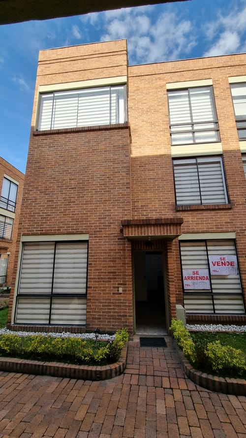 Casa de 4 alcobas en arriendo en Colina Campestre, Bogotá, 116 m² · foto 2 de 14