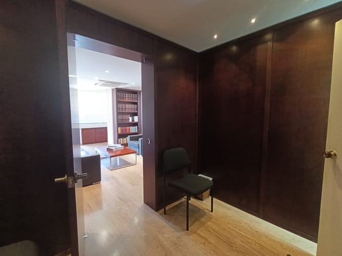 Oficina en arriendo en El Poblado, Medellín, 100 m² · foto 5 de 13