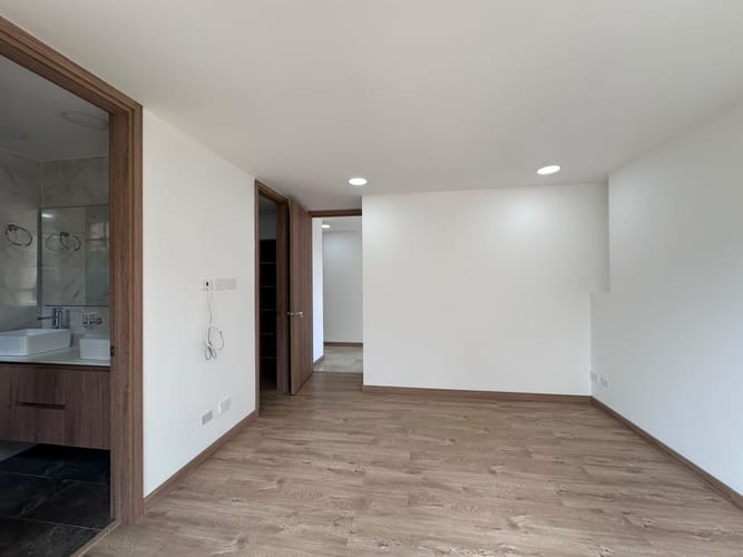 Apartamento de 3 alcobas en venta en El Poblado, Medellín, 160 m² · foto 3 de 18