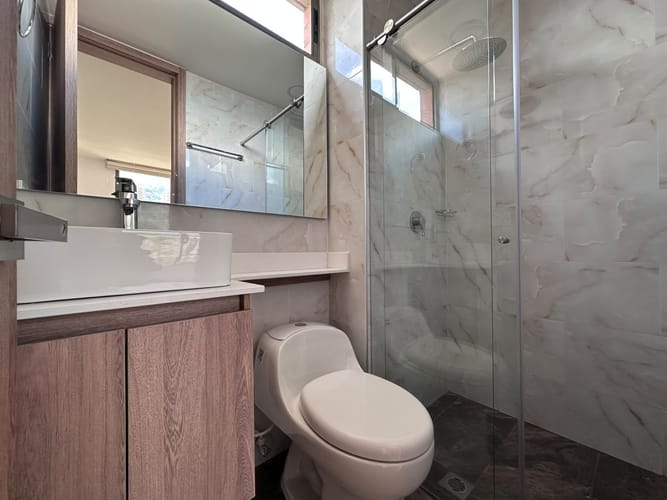 Apartamento de 3 alcobas en venta en El Poblado, Medellín, 160 m² · foto 16 de 18