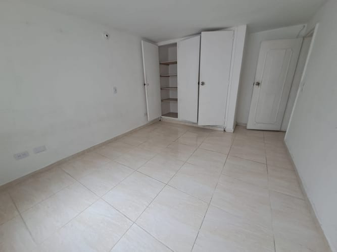 Apartamento de 4 alcobas en arriendo en Belén San Bernardo, Medellín, 75 m² · foto 8 de 17