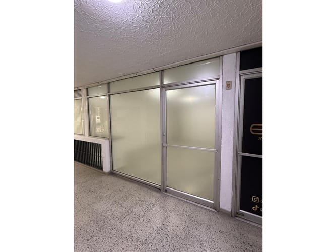 Local en venta en Versalles, Cali, 21 m² · foto 4 de 9