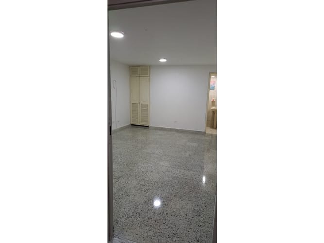 Local en venta en Versalles, Cali, 21 m² · foto 7 de 9