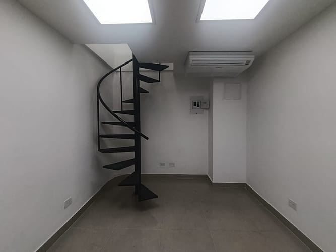 Local en arriendo en El Poblado, Medellín, 36 m² · foto 3 de 9