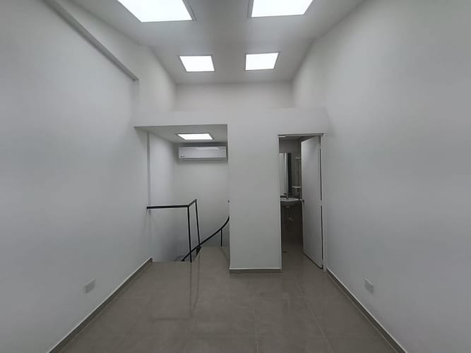 Local en arriendo en El Poblado, Medellín, 36 m² · foto 7 de 9