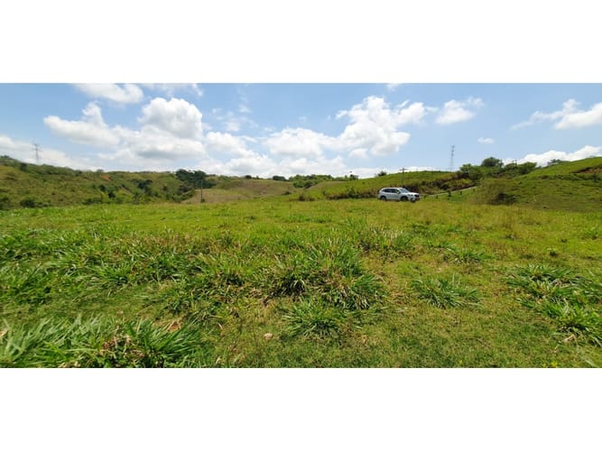 Lote en venta en Cerritos, Pereira, 11517 m² · foto 5 de 9