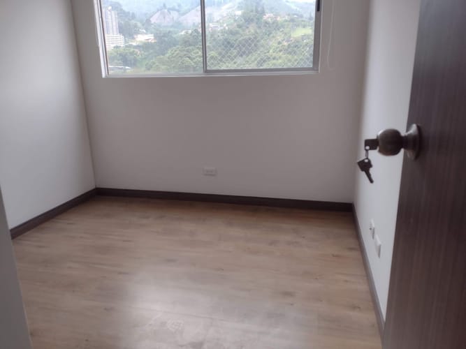 Apartamento de 3 alcobas en arriendo en Asdesillas, Sabaneta, 80 m² · foto 10 de 15
