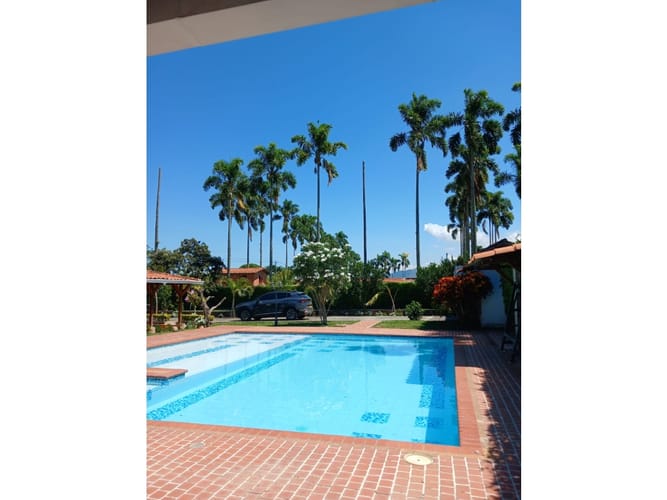 Casa de 4 alcobas en venta en Cerritos, Pereira, 850 m² · foto 8 de 24