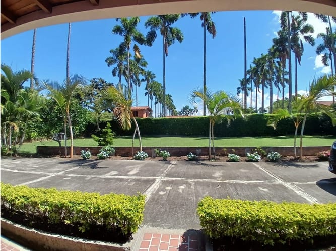 Casa de 4 alcobas en venta en Cerritos, Pereira, 850 m² · foto 12 de 24