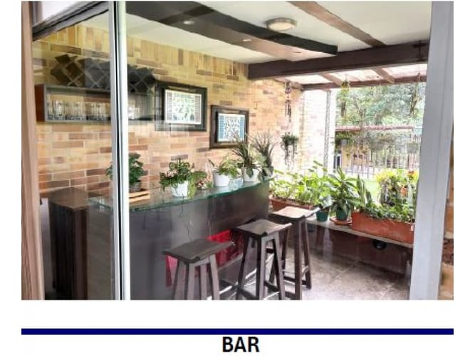 Casa de 7 alcobas en venta en Tribunas Corcega, Pereira, 553 m² · foto 13 de 24