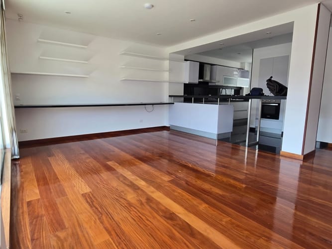 Apartamento de 2 alcobas en arriendo en Santa Barbara Central, Bogotá, 138 m² · foto 9 de 16