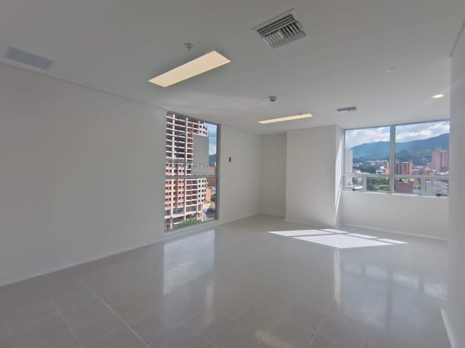 Consultorio en arriendo en Laureles, Medellín, 45 m² · foto 6 de 8