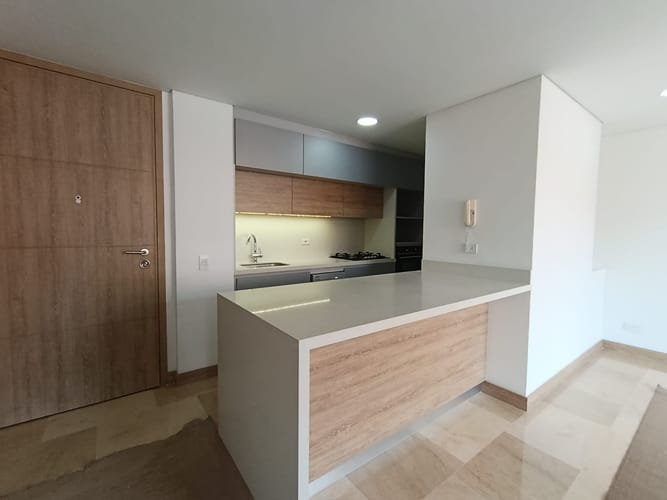 Apartamento de 2 alcobas en arriendo en Laureles, Medellín, 90 m² · foto 4 de 13