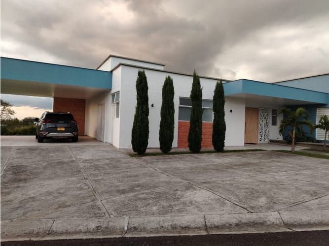 Casa de 4 alcobas en venta en Tribunas Corcega, Pereira, 576 m² · foto 4 de 24