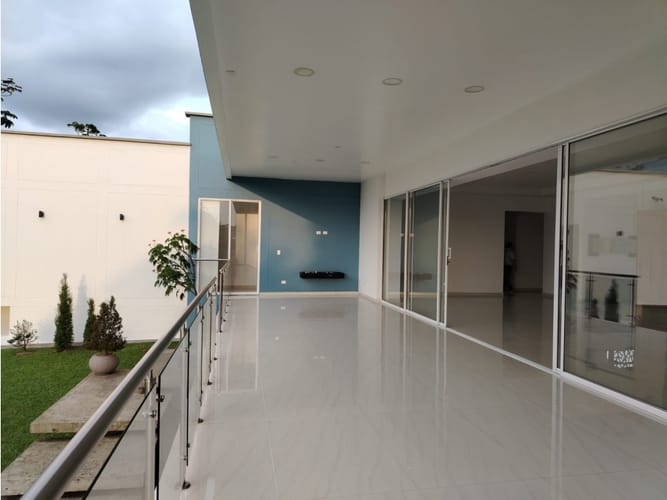 Casa de 4 alcobas en venta en Tribunas Corcega, Pereira, 576 m² · foto 18 de 24