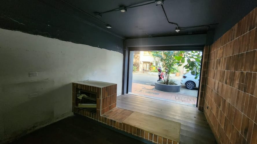 Local en arriendo en El Poblado, Medellín, 60 m² · foto 2 de 9
