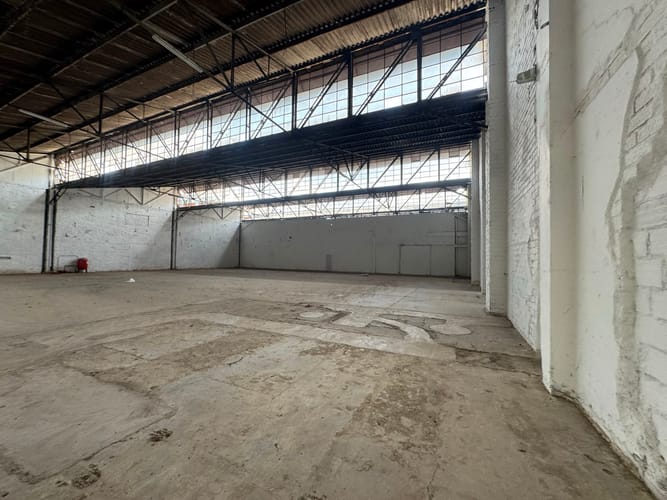 Bodega en arriendo en Zona Industrial No. 1, Itagüí, 2600 m² · foto 3 de 9