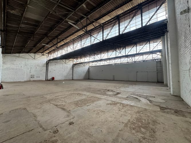 Bodega en arriendo en Zona Industrial No. 1, Itagüí, 2600 m² · foto 8 de 9
