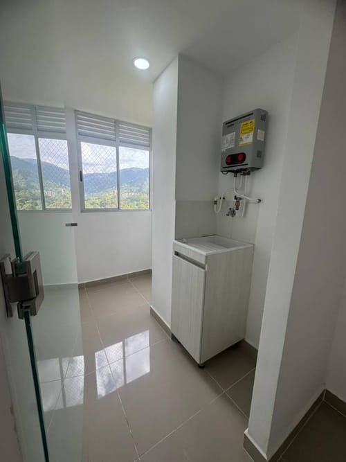 Apartamento de 3 alcobas en venta en La Ferreria, La Estrella, 74 m² · foto 3 de 20