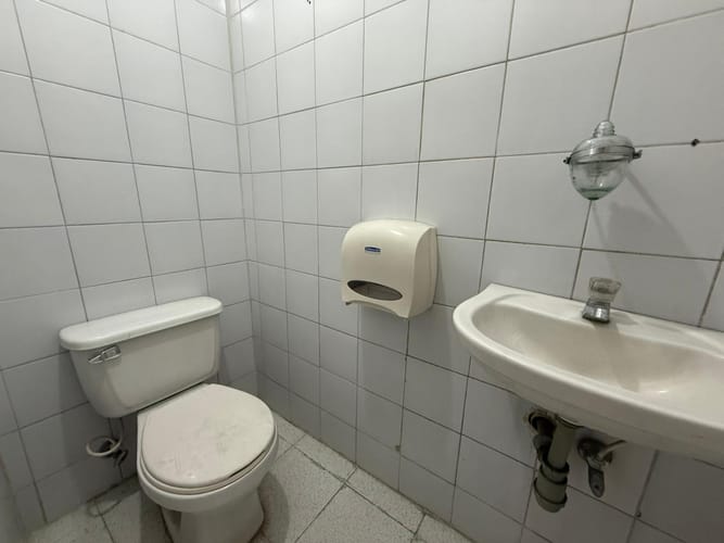 Local en arriendo en Guayaquil, Medellín, 185 m² · foto 12 de 20