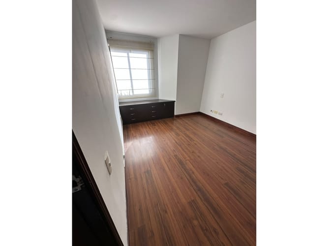 Casa de 4 alcobas en venta en Cambulos, Pereira, 246 m² · foto 14 de 17