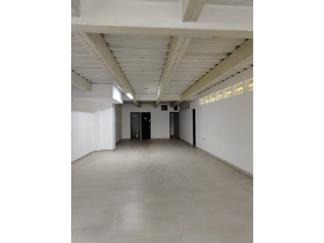 Local en arriendo en Central, Pereira, 160 m² · foto 3 de 9