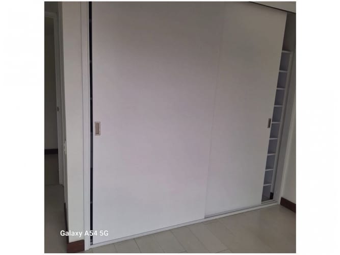 Casa de 3 alcobas en venta en Montessori, Envigado, 265 m² · foto 3 de 18