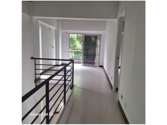 Casa de 3 alcobas en venta en Montessori, Envigado, 265 m² · foto 5 de 18
