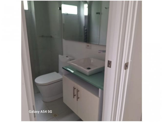 Casa de 3 alcobas en venta en Montessori, Envigado, 265 m² · foto 17 de 18