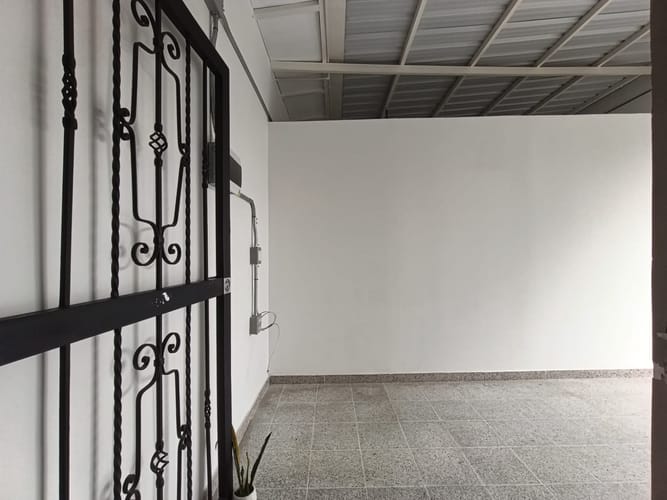 Local en arriendo en Belén, Medellín, 90 m² · foto 2 de 18