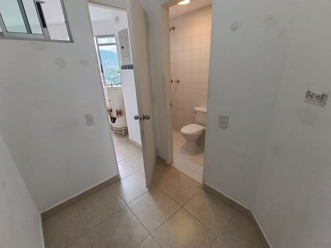 Apartamento de 3 alcobas en arriendo en Laureles, Medellín, 115 m² · foto 5 de 20